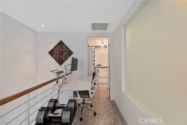 1100 Wilshire Boulevard 1707, Los Angeles, CA 90017