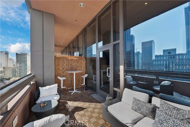 1100 Wilshire Boulevard 1707, Los Angeles, CA 90017