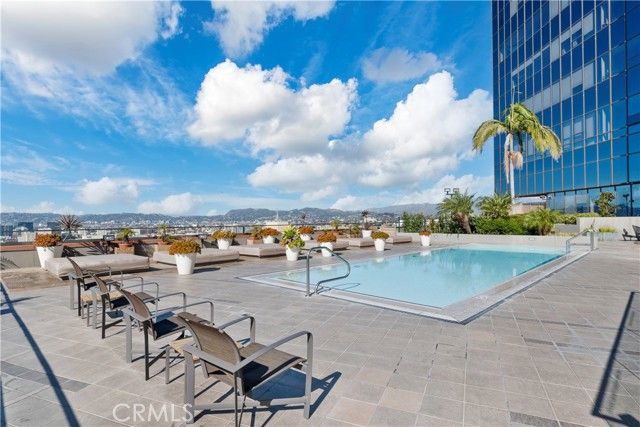 1100 Wilshire Boulevard 1707, Los Angeles, CA 90017