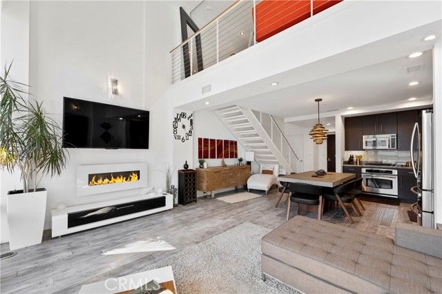 1100 Wilshire Boulevard 1707, Los Angeles, CA 90017