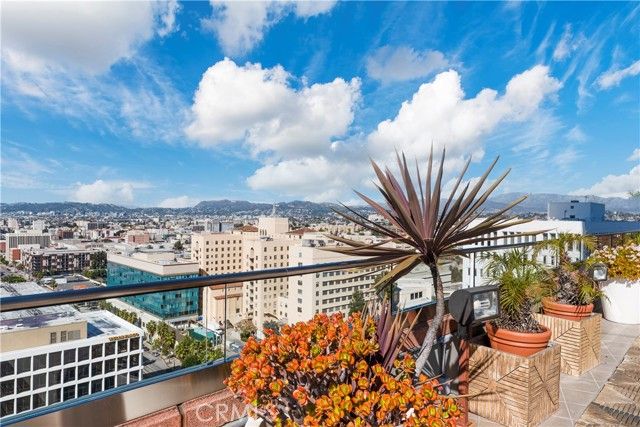 1100 Wilshire Boulevard 1707, Los Angeles, CA 90017