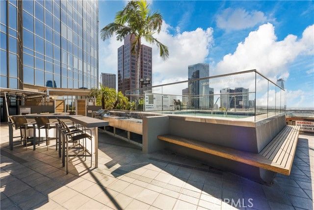 1100 Wilshire Boulevard 1707, Los Angeles, CA 90017