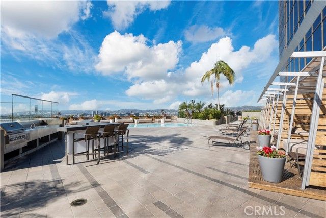 1100 Wilshire Boulevard 1707, Los Angeles, CA 90017