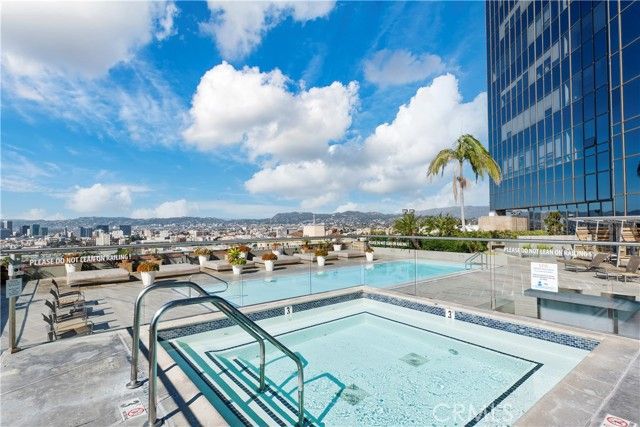 1100 Wilshire Boulevard 1707, Los Angeles, CA 90017