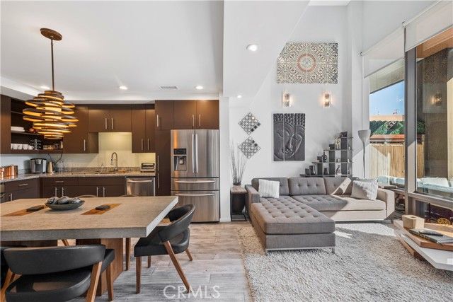 1100 Wilshire Boulevard 1707, Los Angeles, CA 90017