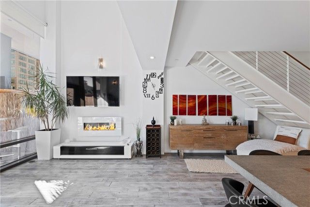 1100 Wilshire Boulevard 1707, Los Angeles, CA 90017