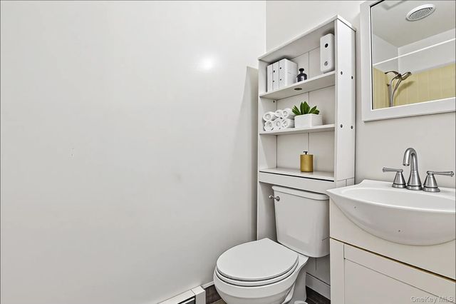 370 Blue Point Road, Farmingville, NY 11738