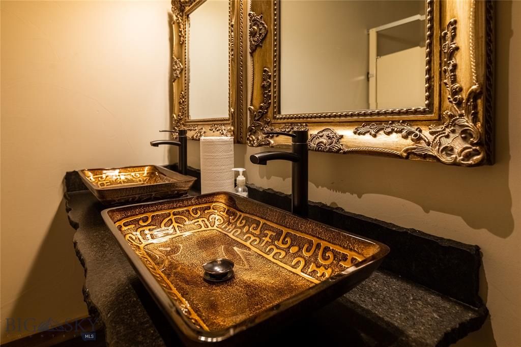 53 E Park Street, Butte, MT 59701 photo 21