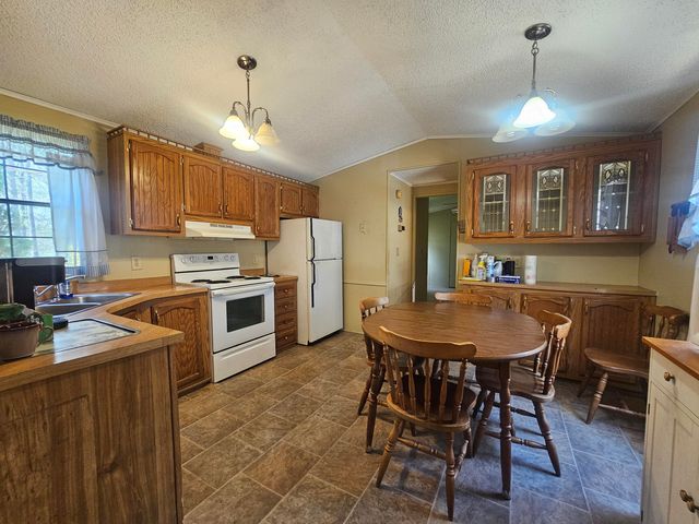 81 LINDSEY LN, Rocky Mount, VA 24151