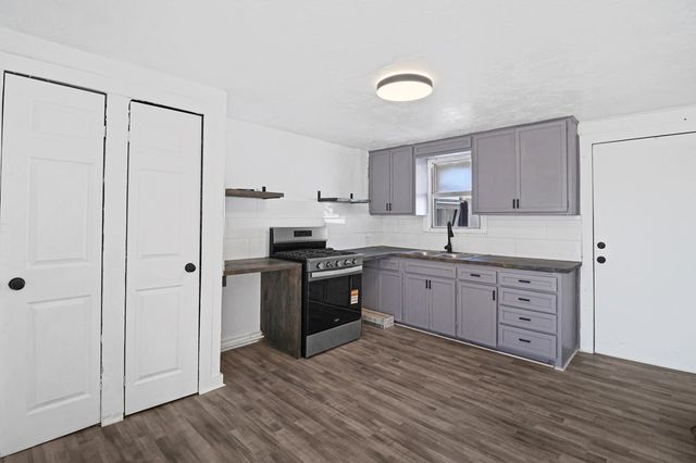 1701 E 6th St, Odessa, TX 79761