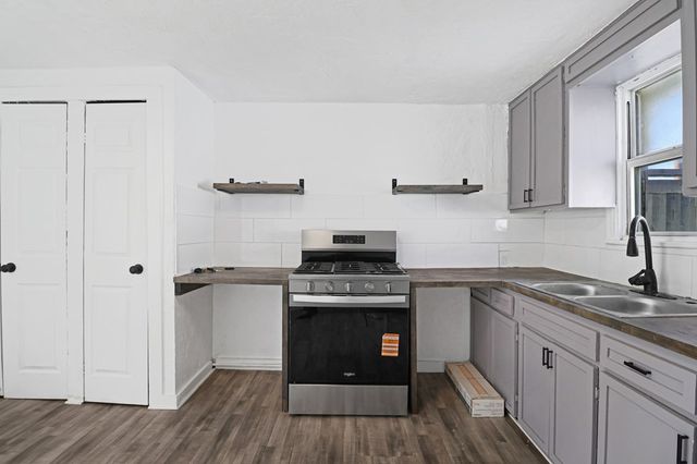 1701 E 6th St, Odessa, TX 79761