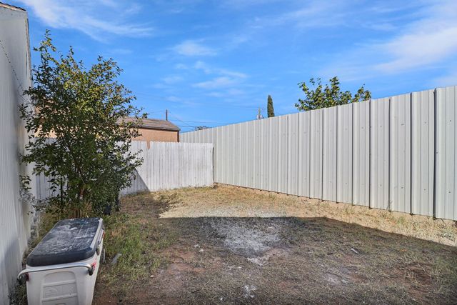 1701 E 6th St, Odessa, TX 79761