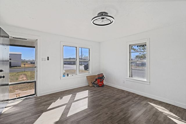 1701 E 6th St, Odessa, TX 79761