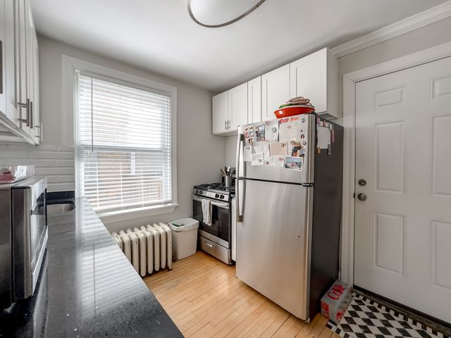 733 Elm Street 302, Winnetka, IL 60093