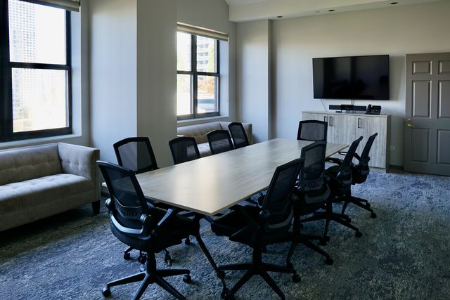 55 W Delaware Place 221, Chicago, IL 60610