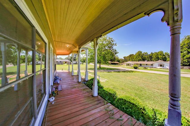 6730 Pine Mill Road, Reno, TX 75462