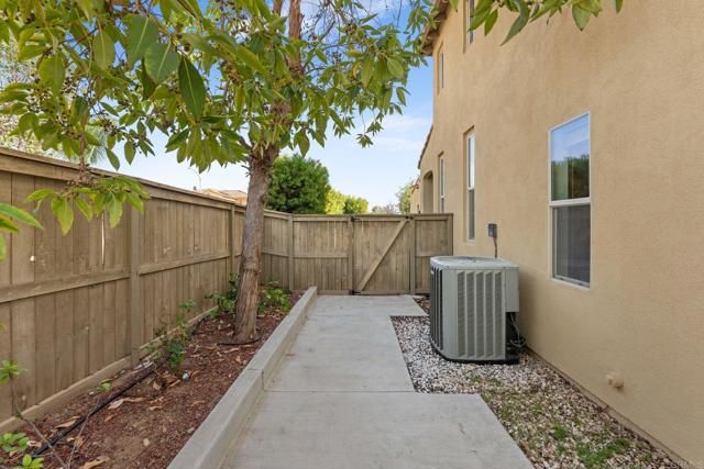 2642 Pummelo Court, Escondido, CA 92027