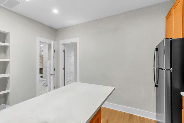 137 Calhoun Street Apt A, Charleston, SC 29401