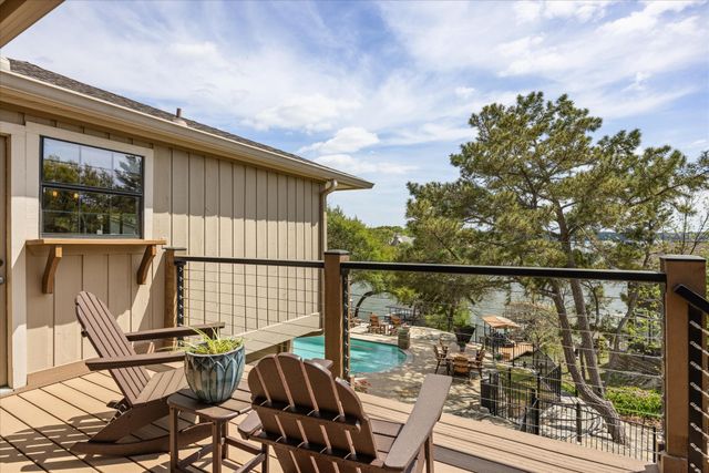 3901 Crescent Drive, Granbury, TX 76049