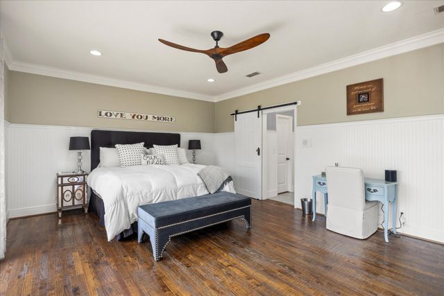 3901 Crescent Drive, Granbury, TX 76049