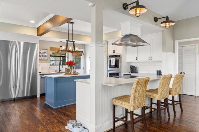 3901 Crescent Drive, Granbury, TX 76049