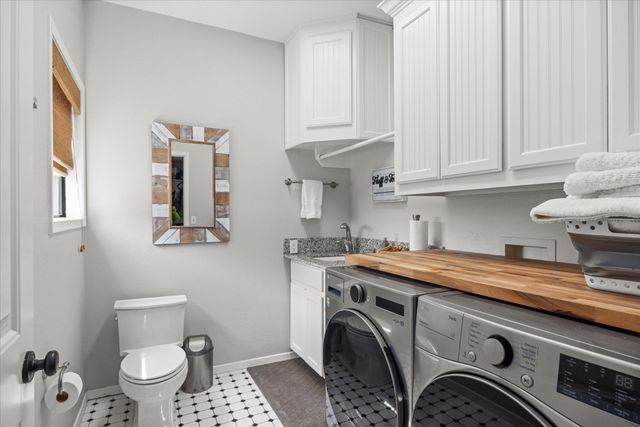 3901 Crescent Drive, Granbury, TX 76049