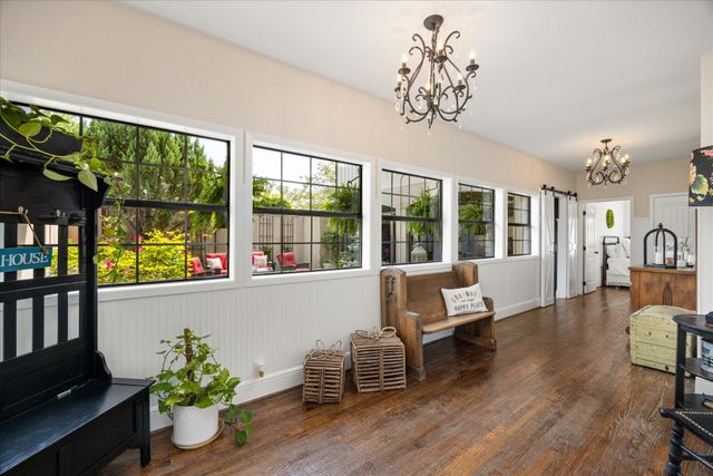 3901 Crescent Drive, Granbury, TX 76049