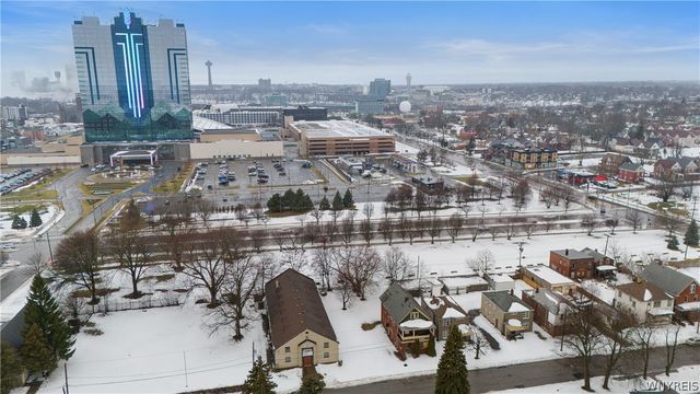 328 9th Street, Niagara Falls, NY 14303