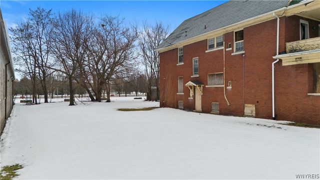 328 9th Street, Niagara Falls, NY 14303