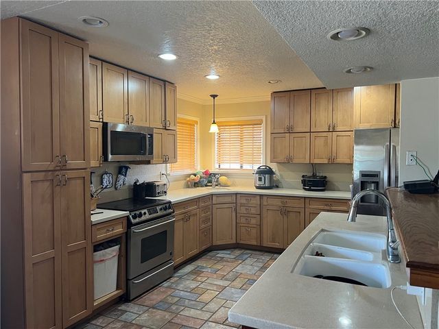1290 E Gardena Road, Fort Mohave, AZ 86426