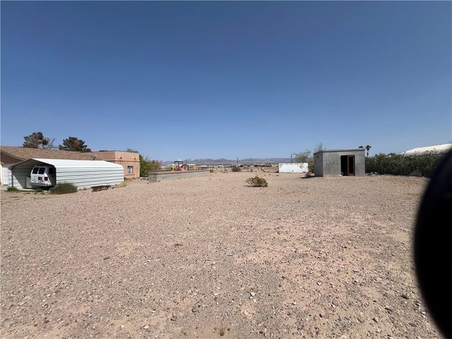 1290 E Gardena Road, Fort Mohave, AZ 86426