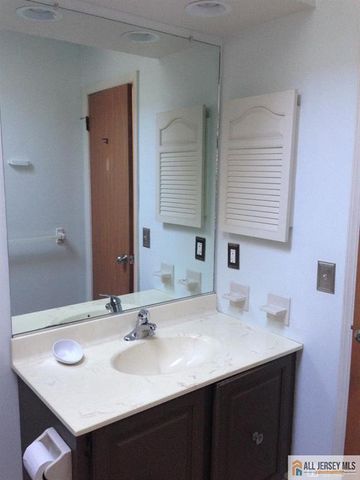 3304 Stonehedge Road, Edison, NJ 08820