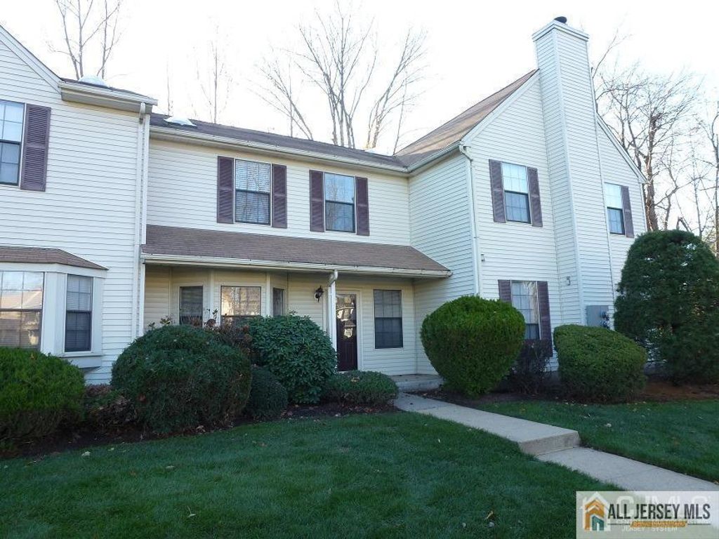 3304 Stonehedge Road, Edison, NJ 08820