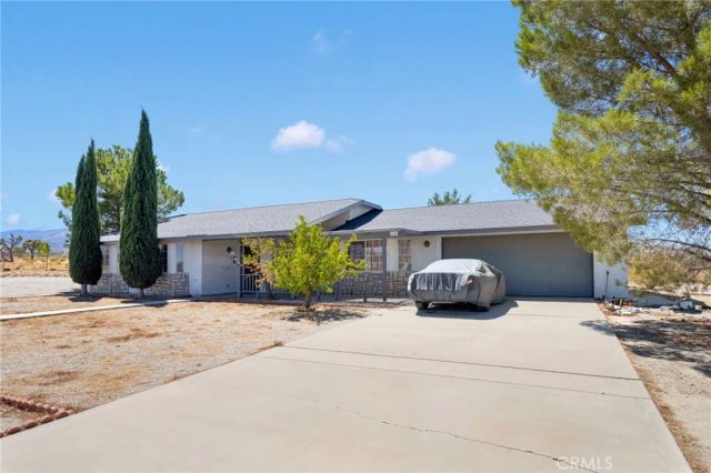 11574 Silver Rock, Pinon Hills, CA 92372