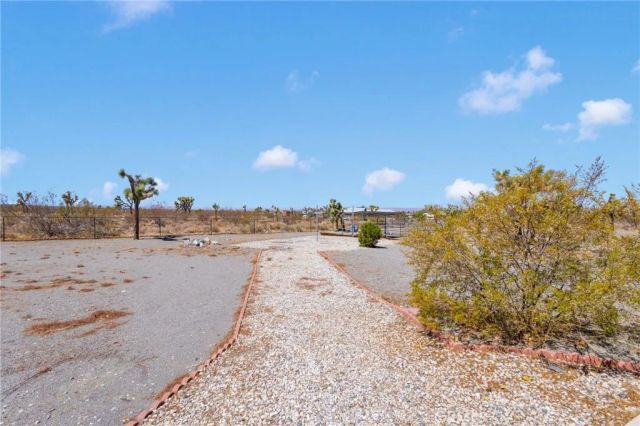 11574 Silver Rock, Pinon Hills, CA 92372