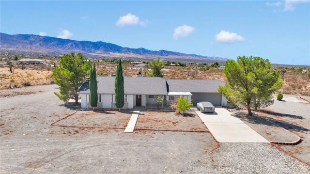 11574 Silver Rock, Pinon Hills, CA 92372