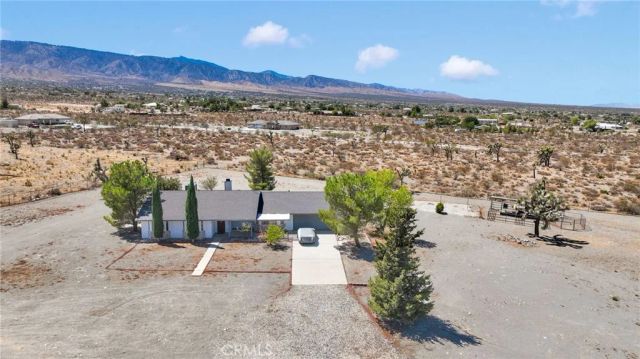 11574 Silver Rock, Pinon Hills, CA 92372