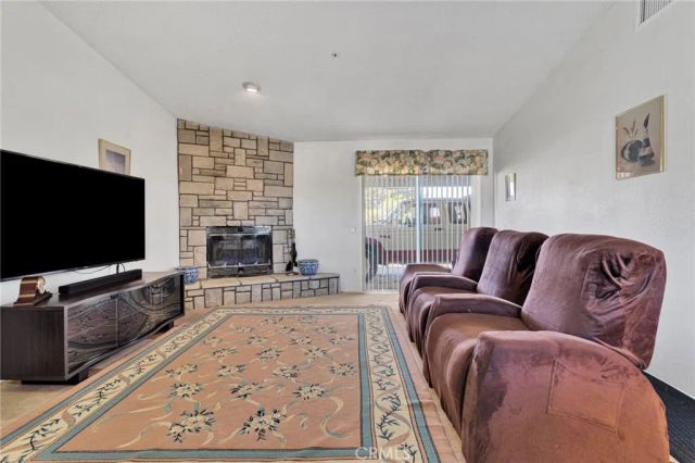 11574 Silver Rock, Pinon Hills, CA 92372