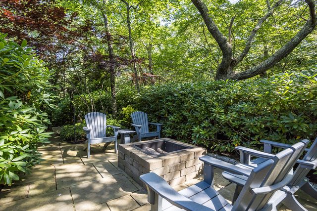 12 Somerset Road, Provincetown, MA 02657