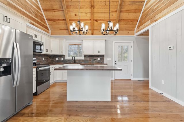 131 Pumpkin Creek Circle, Jamestown, KY 42629