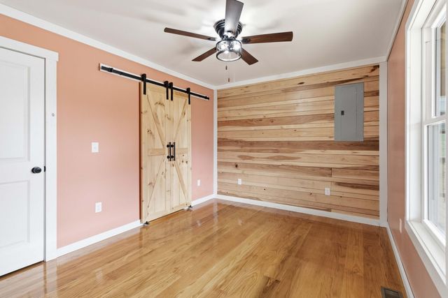 131 Pumpkin Creek Circle, Jamestown, KY 42629