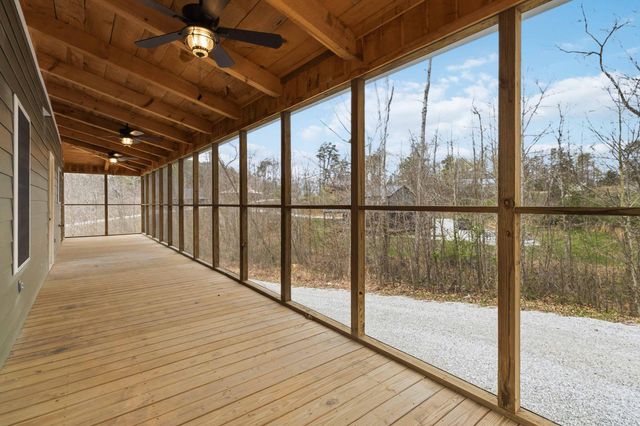 131 Pumpkin Creek Circle, Jamestown, KY 42629