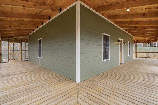 131 Pumpkin Creek Circle, Jamestown, KY 42629