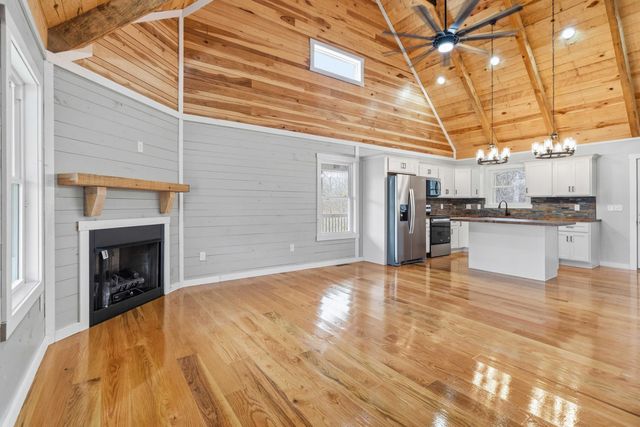 131 Pumpkin Creek Circle, Jamestown, KY 42629