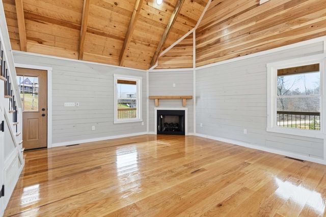 131 Pumpkin Creek Circle, Jamestown, KY 42629