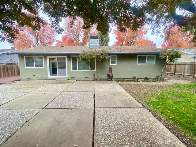 2301 McRitchie Way, Modesto, CA 95355