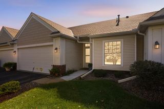 5832 Prairie Ridge Drive, Shoreview, MN 55126