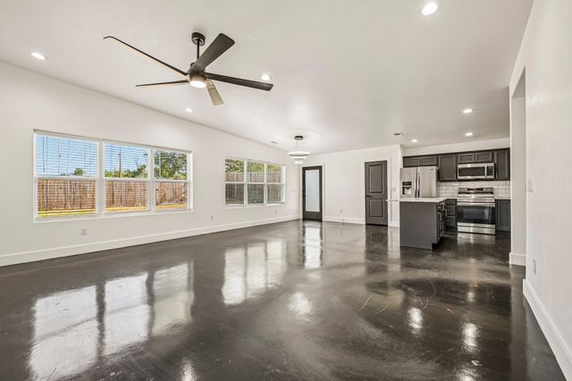 613 W Florence Street, Denison, TX 75020