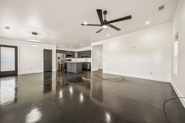 613 W Florence Street, Denison, TX 75020