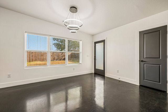 613 W Florence Street, Denison, TX 75020